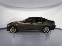 Gebraucht BMW 320 Advantage 163 PS (119 kW) 2022 Grau Limousine