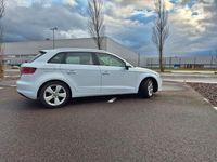Gebraucht Audi A3 Ambition 125 PS (91 kW) 2014 Weiß Limousine