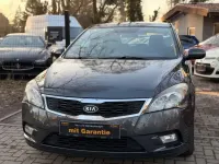 Usado Kia Ceed 90 CV (66 kW) 2012 Gris Utilitario