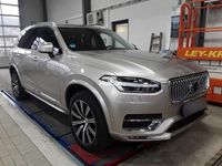 Usado Volvo XC90 Plus 235 HP (172 kW) 2024 Cinzento SUV