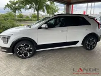 Neu Kia Niro Spirit 138 PS (101 kW) 2025 Weiß SUV