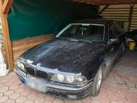 Gebraucht BMW 523 Sport Line 173 PS (127 kW) 2000 Schwarz Limousine