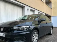 Gebraucht Fiat Tipo 95 PS (69 kW) 2018 Schwarz Limousine