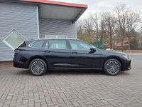 Gebraucht VW Passat S 150 PS (110 kW) 2024 Grenadillschwarz Kombi