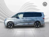 Gebraucht VW Multivan Style 218 PS (160 kW) 2023 Monosilber metallic Van / Kleinbus