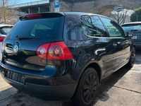 Gebraucht VW Golf V 75 PS (55 kW) 2005 Schwarz Kleinwagen