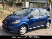 Gebraucht Toyota Aygo 68 PS (50 kW) 2007 Blau Kleinwagen