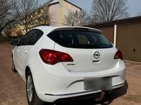 Gebraucht Opel Astra 115 PS (84 kW) 2014 Weiß Kombi