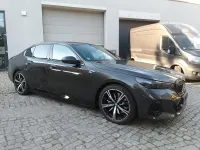 Gebraucht BMW 550e M Sport 489 PS (359 kW) 2026 Grau Limousine