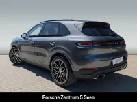 Gebraucht Porsche Cayenne E-Hybrid 470 PS (345 kW) 2024 Grau SUV