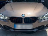 Gebraucht BMW 318 150 PS (110 kW) 2013 Braun Limousine