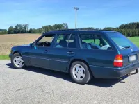Gebraucht Mercedes 220 150 PS (110 kW) 1995 Grün Kombi
