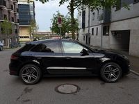 Second-hand Porsche Macan 245 CP (180 kW) 2021 Negru SUV