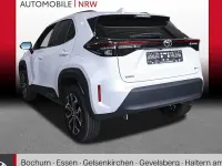 Neu Toyota Yaris Cross 131 PS (96 kW) 2025 Weiß SUV