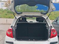 Second-hand Renault Clio II 2009 Alb Hatchback