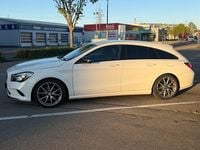 Gebraucht Mercedes CLA220 Shooting Brake 177 PS (130 kW) 2016 Weiß Kombi