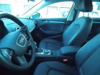 Gebraucht Audi A3 Ambiente 125 PS (91 kW) 2016 Florettsilber Kombi