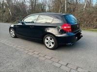 Gebraucht BMW 116 122 PS (89 kW) 2011 Schwarz Kleinwagen
