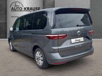 Gebraucht VW Multivan Basis 150 PS (110 kW) 2024 Grau Van