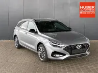 Neu Hyundai i30 Comfort 101 PS (74 kW) 2025 Shimmering silver Kombi