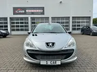 Gebraucht Peugeot 206+ 73 PS (53 kW) 2012 Silber Kleinwagen