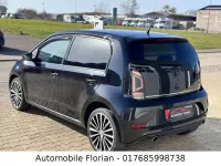 Second-hand VW up! high up! 90 CP (66 kW) 2018 Negru Hatchback