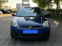 Gebraucht Ford Fiesta 70 PS (51 kW) 2008 Blau Kleinwagen