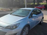 Gebraucht Opel Astra 131 PS (96 kW) 2014 Silber Limousine