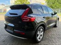 Gebraucht Volvo XC40 Core 163 PS (119 kW) 2023 Schwarz SUV