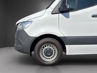 Używany Mercedes Sprinter 170 KM (125 kW) 2023 Biały Van