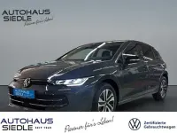 Gebraucht VW Golf VIII 116 PS (85 kW) 2026 Grau Limousine
