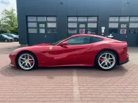 Gebraucht Ferrari F12 741 PS (545 kW) 2013 Rot Coupé