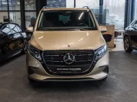 Gebraucht Mercedes V220 Style 163 PS (119 kW) 2024 Kalaharigold met. Van / Kleinbus