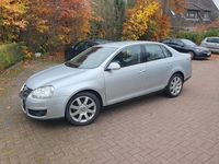 Gebraucht VW Jetta Comfortline 116 PS (85 kW) 2006 Silber Limousine