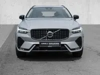Gebraucht Volvo XC60 Plus 197 PS (144 kW) 2024 Silver dawn / metallic SUV