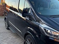 Gebraucht Ford Tourneo 185 PS (136 kW) 2020 Schwarz Van / Kleinbus