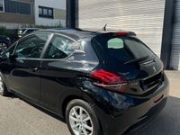 gebraucht Peugeot 208 36.000KM