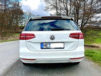 Gebraucht VW Passat Highline 150 PS (110 kW) 2018 Weiß Kombi
