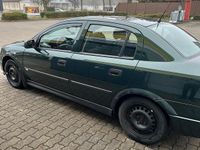 Gebraucht Opel Astra 75 PS (55 kW) 1999 Grün Limousine