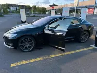 Usado Tesla Model S 350 kW (476 CV) 2019 Negro Utilitario