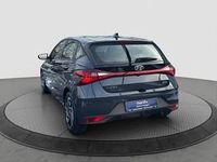 Gebraucht Hyundai i20 Trend 101 PS (74 kW) 2021 Grau Kleinwagen