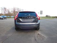 gebraucht Volvo V60 Kombi D4 Momentum XENON/NAVI/SHZ/PDC/17"