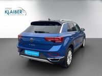 Gebraucht VW T-Roc Style 150 PS (110 kW) 2024 Ravennablau (metallic) SUV