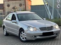 Gebraucht Mercedes C200 Avantgarde 122 PS (89 kW) 2003 Silber Limousine