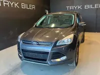 Gebraucht Ford Kuga Titanium 150 PS (110 kW) 2016 Grau SUV