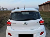 Gebraucht Hyundai i10 Edition 67 PS (49 kW) 2014 Weiß Kleinwagen