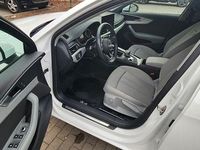 Gebraucht Audi A4 163 PS (119 kW) 2023 Weiß Kombi