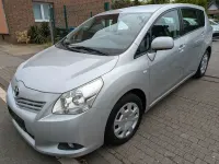 Gebraucht Toyota Verso Life 132 PS (97 kW) 2009 Silber Van / Kleinbus