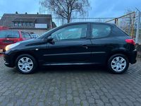 Gebraucht Peugeot 206+ 75 PS (55 kW) 2010 Schwarz Kleinwagen
