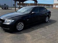 Second-hand BMW 320 150 CP (110 kW) 2007 Negru Berlinǎ